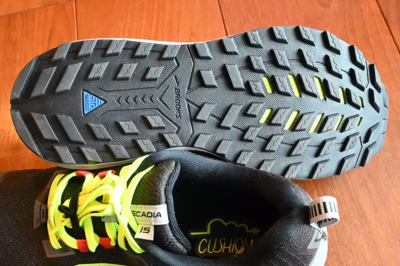 ブルックス カスケディア15 アウトソール