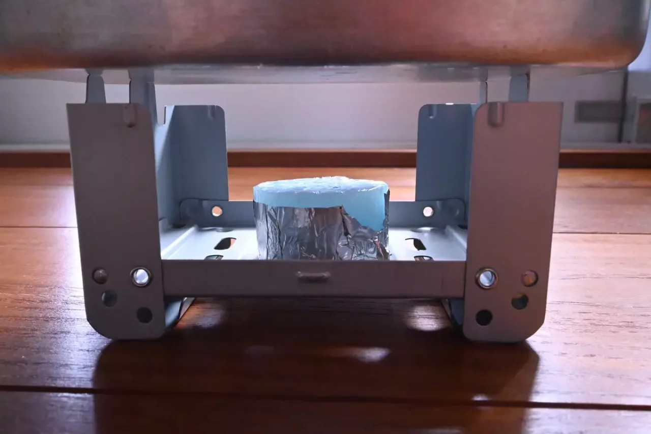 登山 固形燃料 五徳と固形燃料の距離