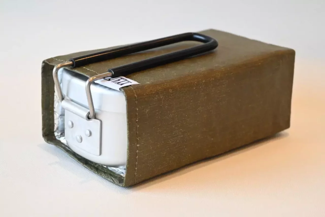 炊飯後の蒸らし 山旅コジーが便利