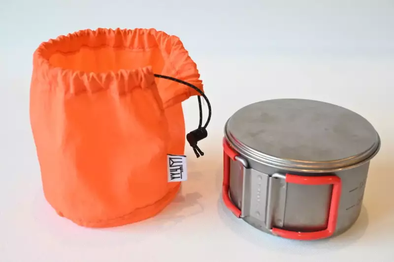 お湯を沸かすための軽量クッカー