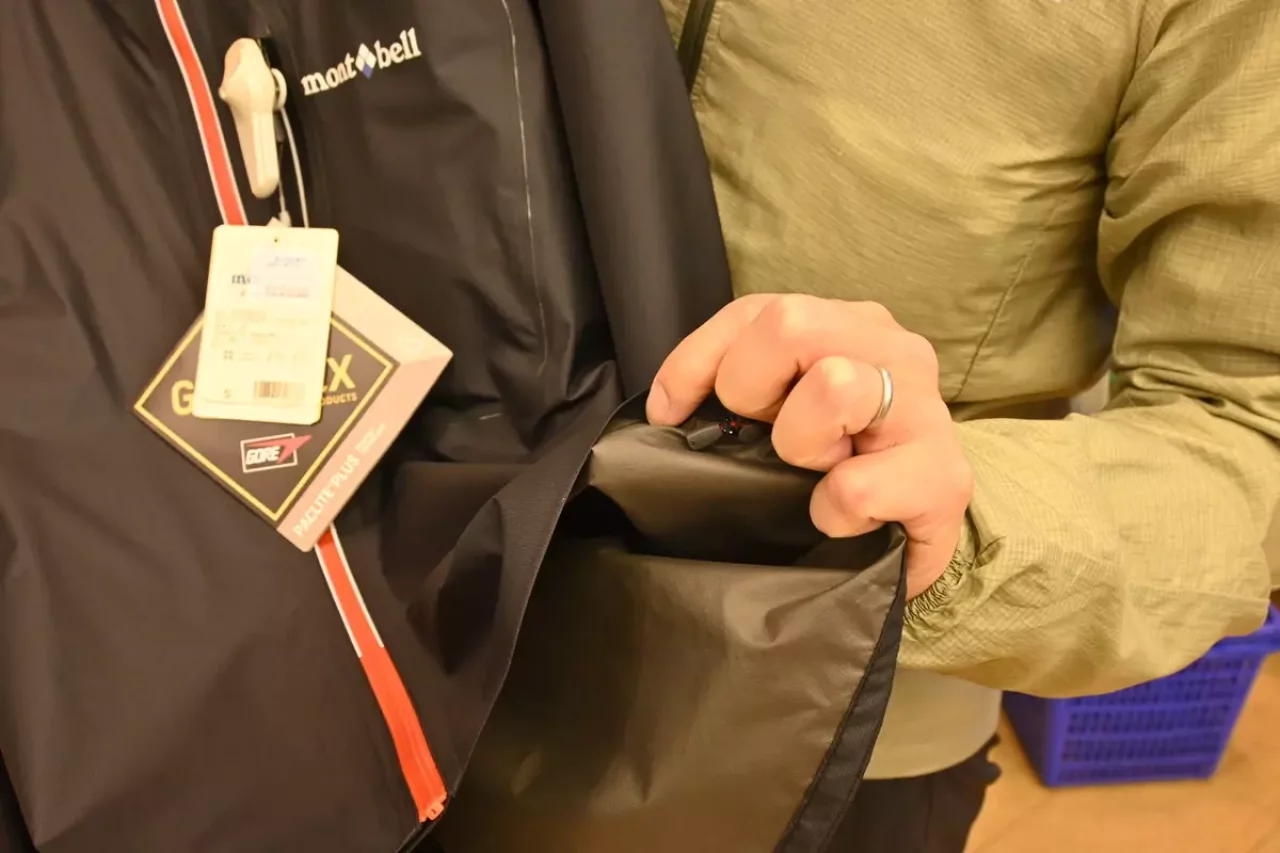 2レイヤーのゴアテックス素材