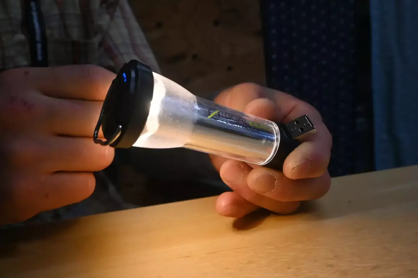 ゴールゼロ LEDミニランタン-ケーブルなし充電したまま点灯
