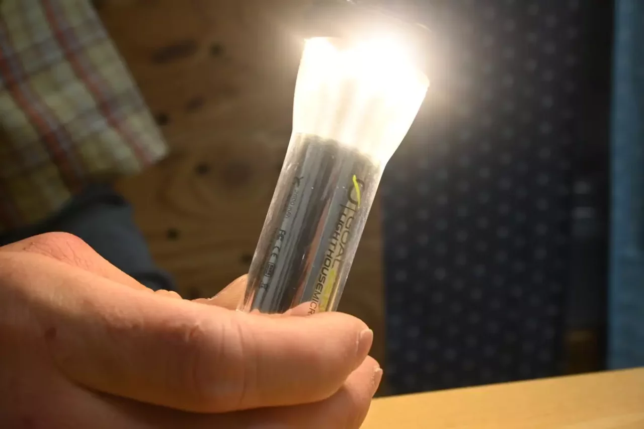 ゴールゼロ LEDミニランタン 明かりの角度