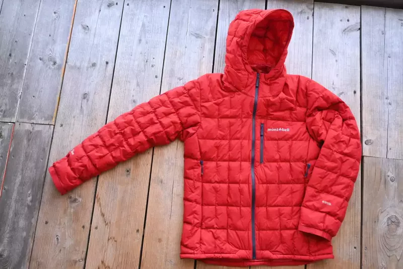 透湿性と防風性に優れたモンベルの高級ダウンジャケット−モンベル イグニスダウンパーカー|ダウンジャケット・パンツ|登山ウェア|山のモノ|登山・トレラン・山スキーマガジン「山旅旅」