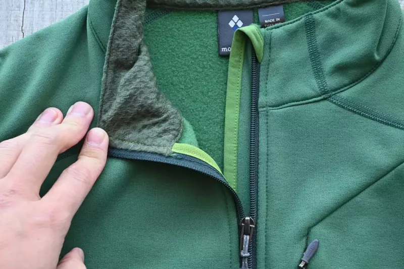 ポイント②:通気性に優れているから荷物にならない