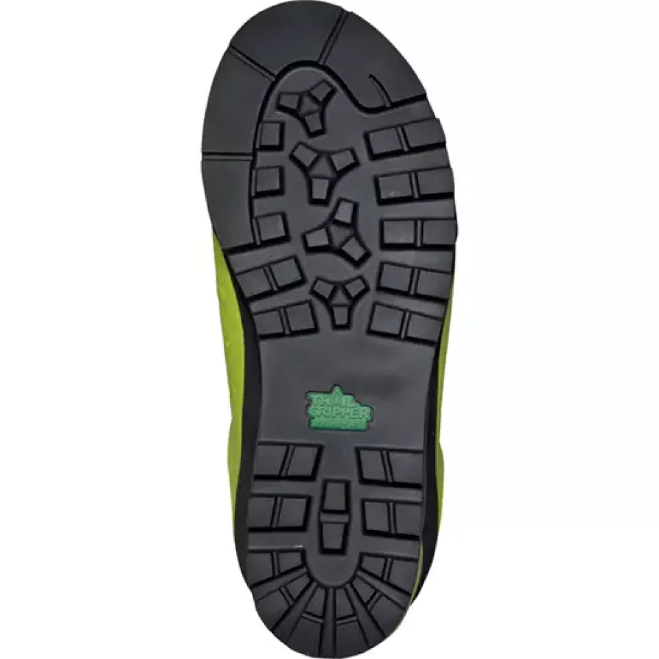 つま先にクライミングゾーンを備えた登山靴『クラッグホッパー』