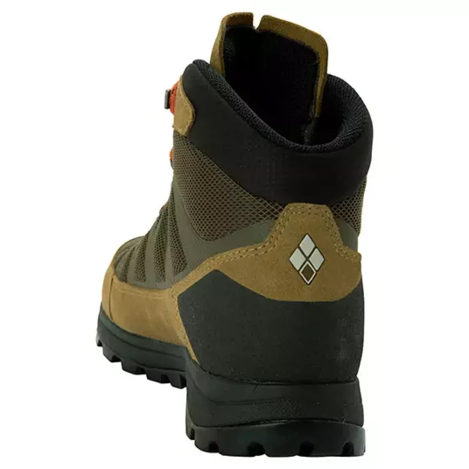 中級登山に最適なミッドカットモデル『マウンテンクルーザー400』