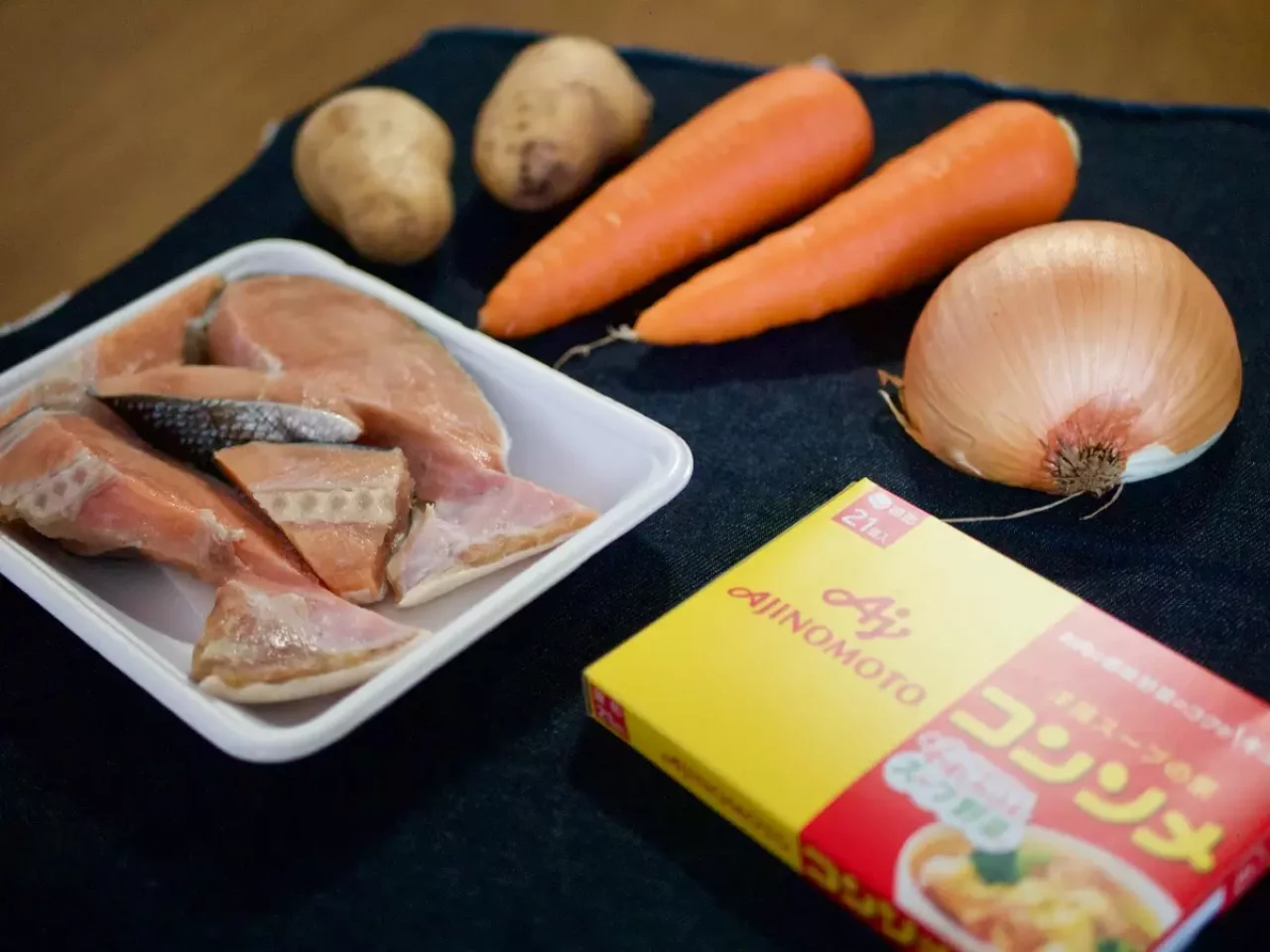サーモンのポトフの材料