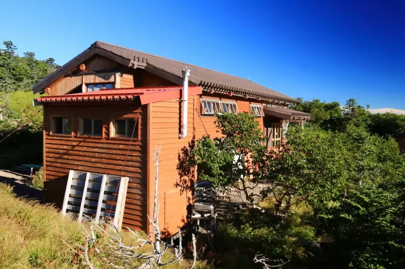 光岳小屋