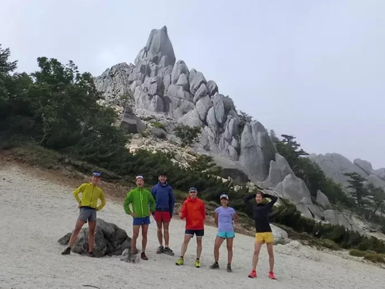 カシオFR100で撮影したトレラン仲間との写真