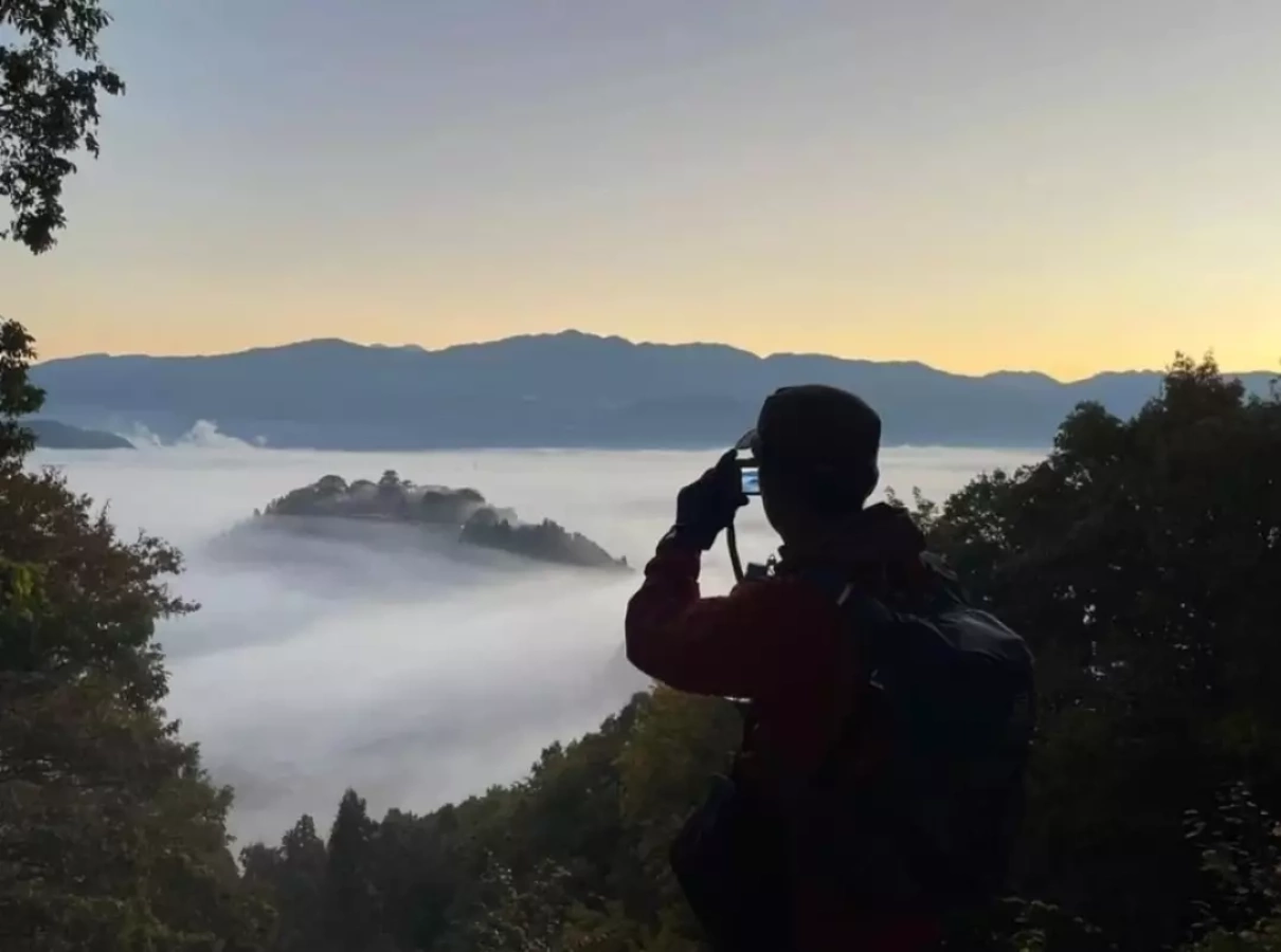 幻の天空の城「越前大野城」 -福井県大野市の犬山から眺める