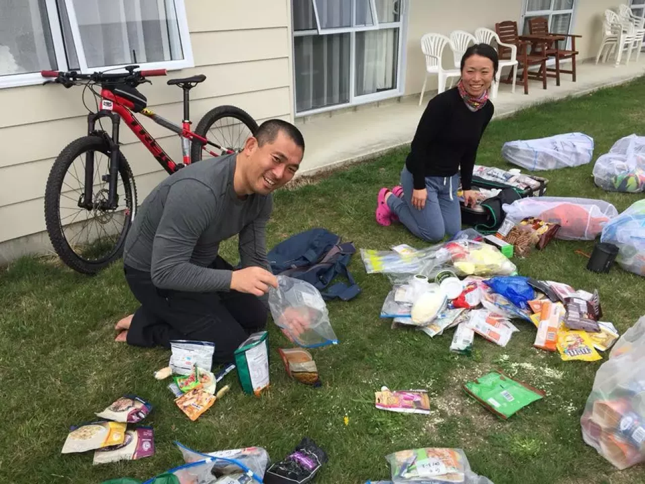 レース前_食糧の仕分け