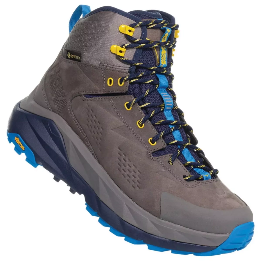 強さとサポートという意味のマオリ語にちなんで名付けられたHOKA ONE ONE KAHA GTX