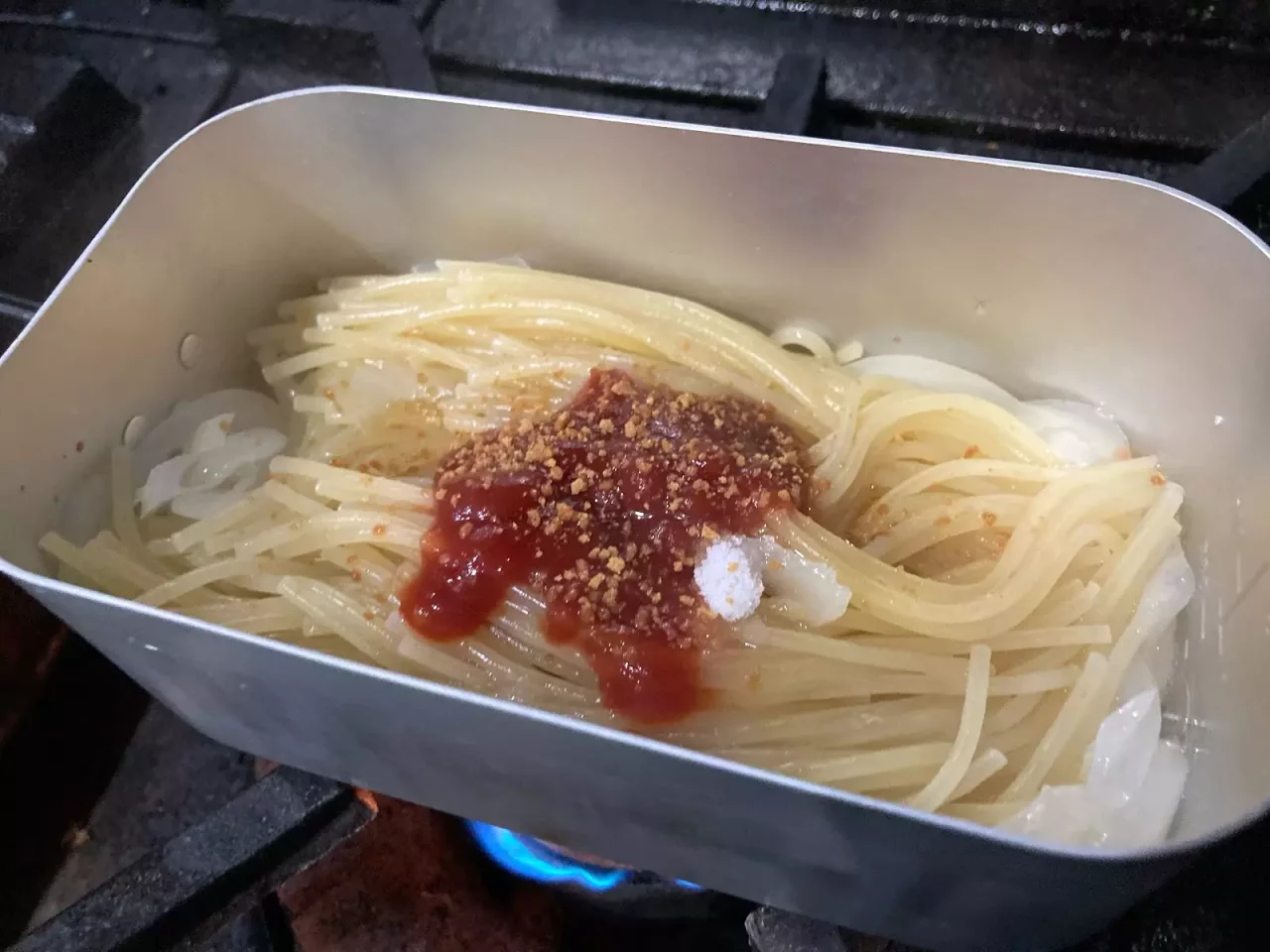 調味料で味を整える
