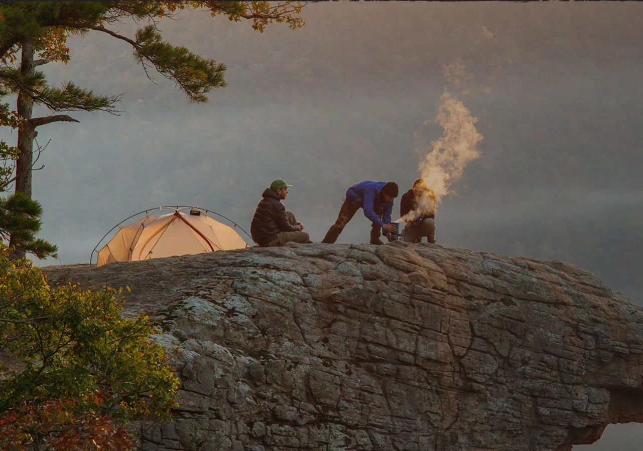 ガス消費を抑え装備の軽量化にもなる『ジェットボイル』を徹底比較:使い方と比較