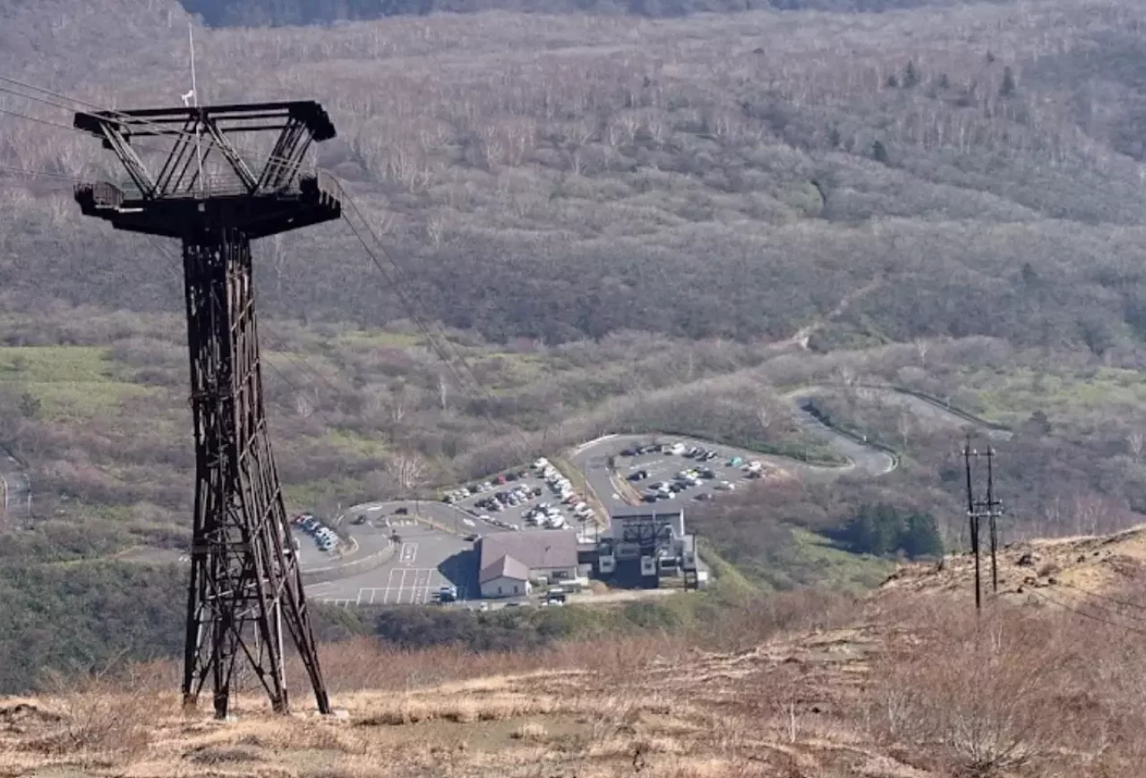 9合目までロープウェイが通っており、容易に茶臼岳の山頂に立つことが出来る