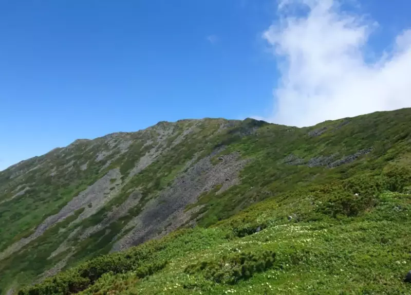 幌尻岳山頂が近く