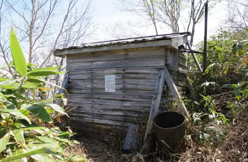 南稜小屋