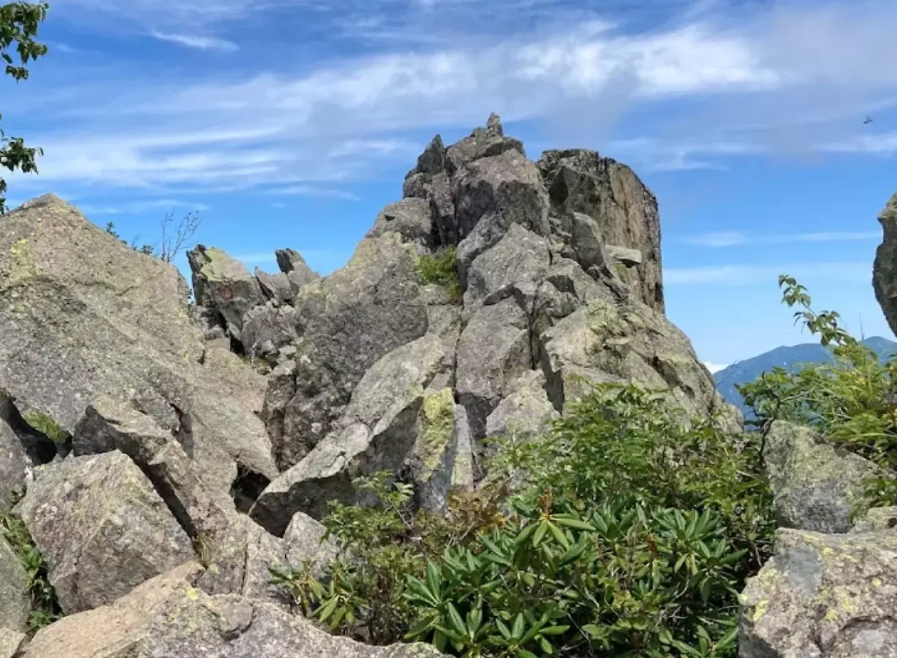 稜線上に出ます