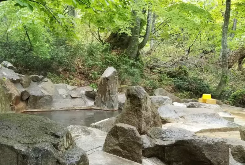 奥の湯雨飾荘