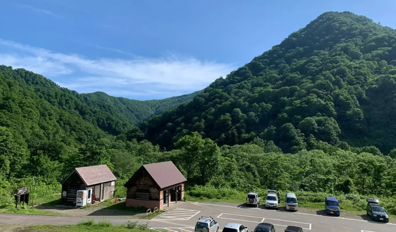 雨飾高原駐車場について