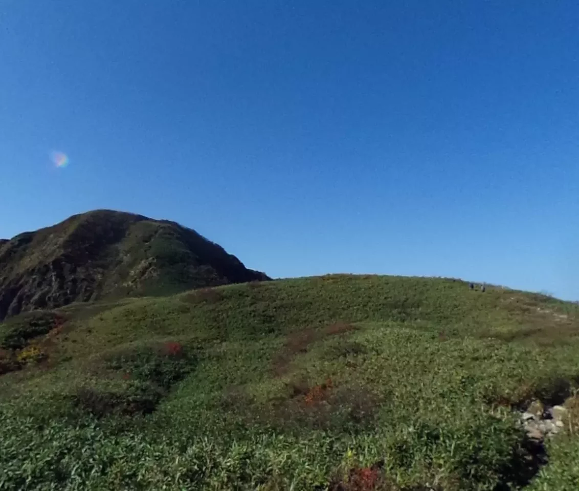 雨飾山への登山道