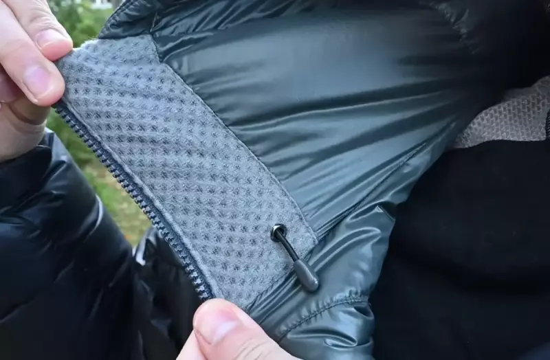 モンベル『アルパイン ダウンパーカ』フィット感が優れていて暖かい