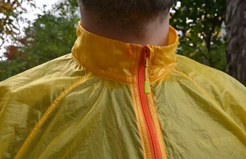 モンベル『EXライトウィンドジャケット』 軽量に特化したミニマムなデザイン