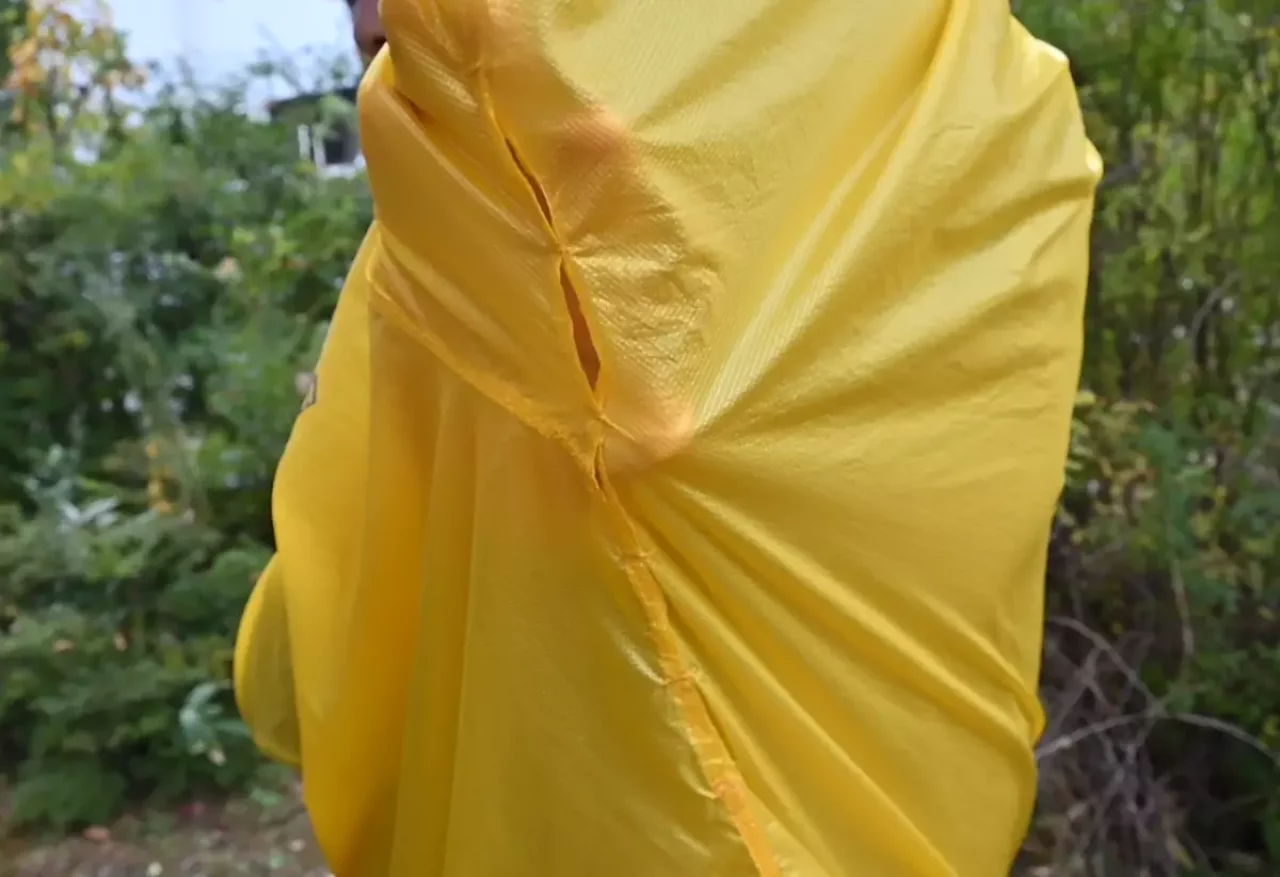 モンベル『EXライトウィンドジャケット』 ポイント①:通気性に優れた脇のベンチレーション