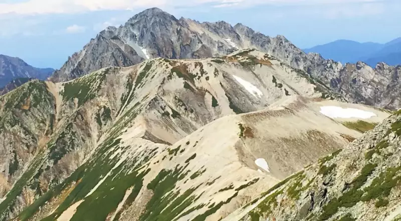 百名山『立山・剱岳』|車で行くベスト登山プラン・扇沢駐車場情報|ルート紹介から探す|登山・トレラン・山スキーマガジン「山旅旅」