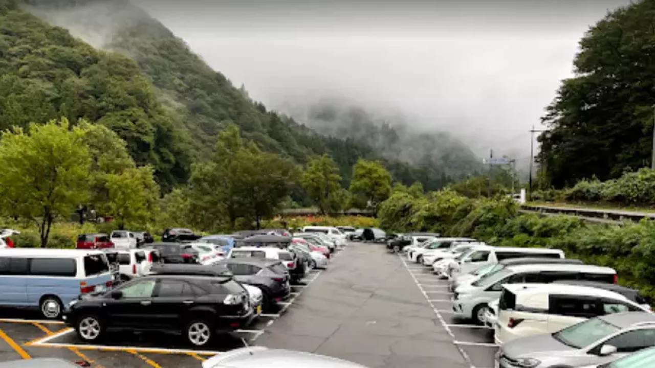 立山駅駐車場について