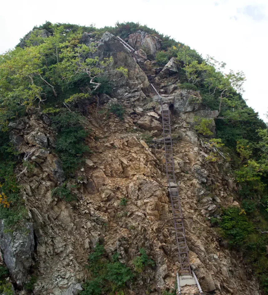 北アルプス一番人気の表銀座ルートの鎖場