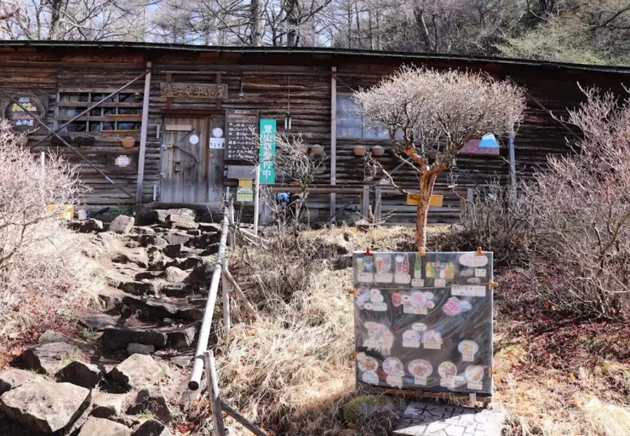 富士見平小屋