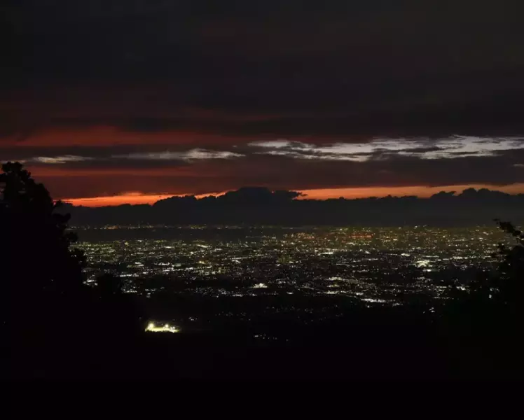 大阪府の中で最も高い場所から見る初日の出−金剛山