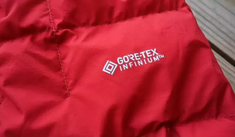 イグニスダウンはゴアテックスインフィニアムが使用