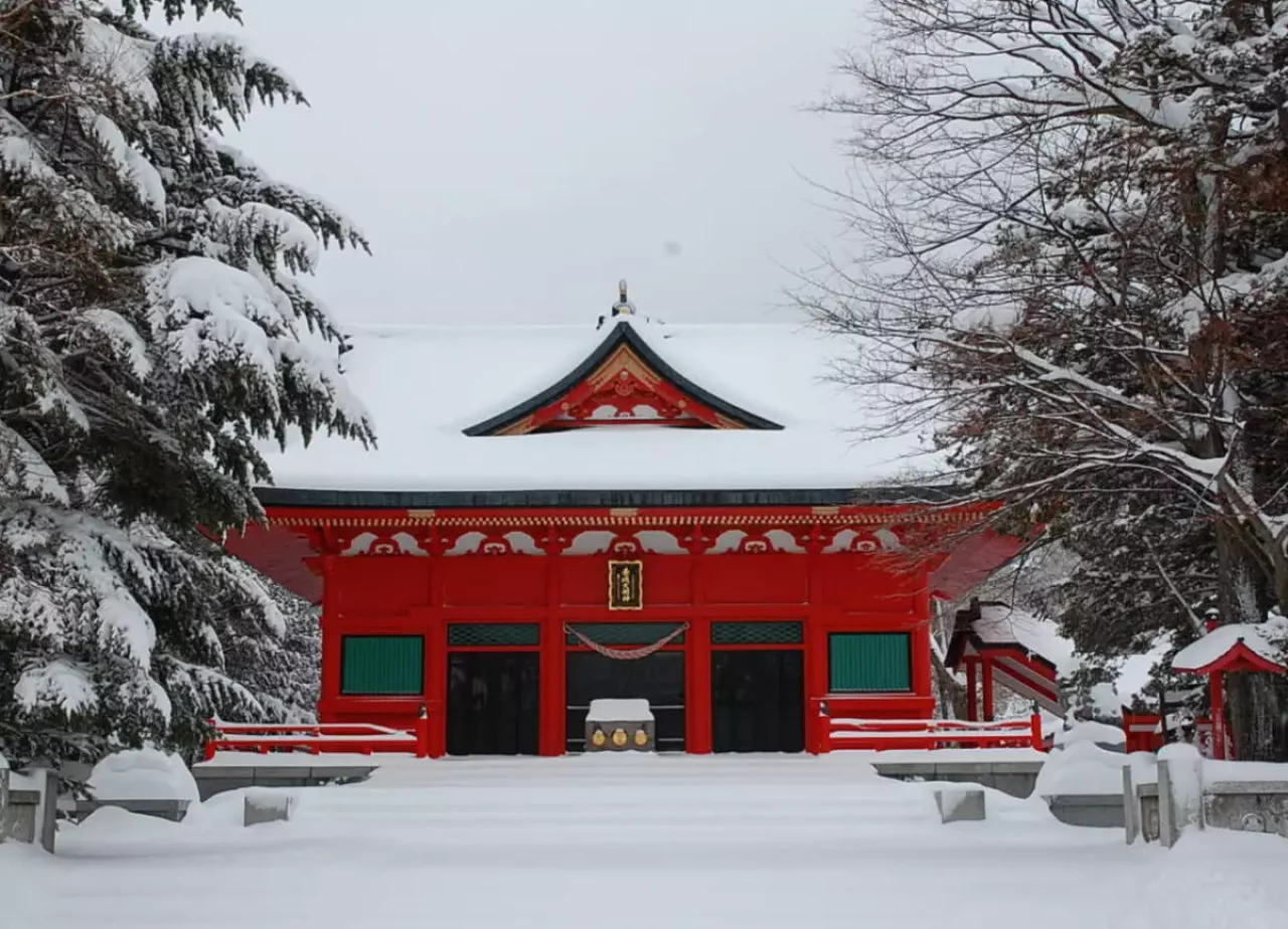 赤城山と湖の神様を祀る赤城神社