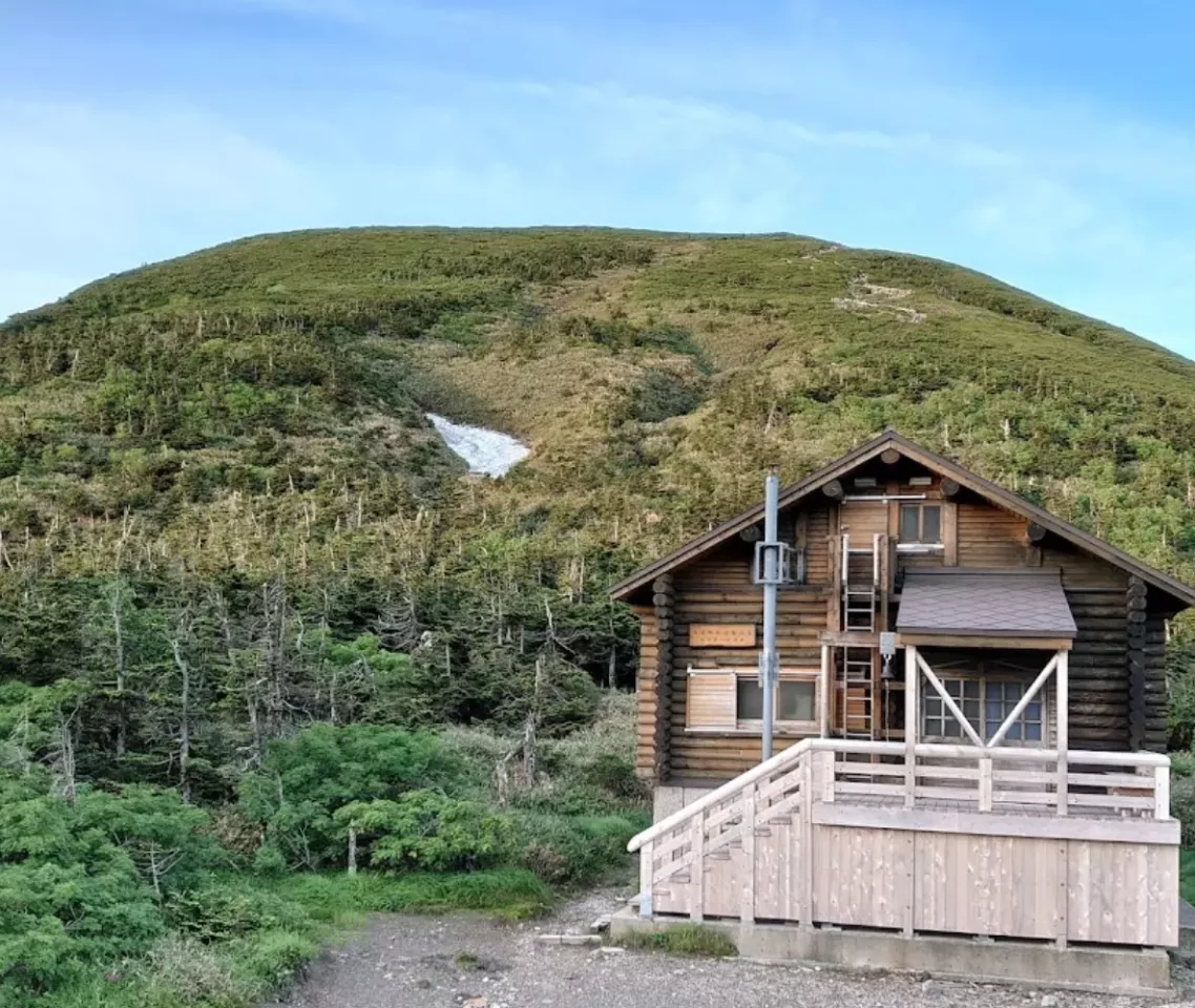 大岳鞍部避難小屋