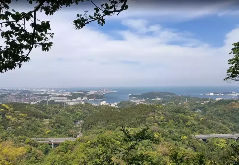 乳頭山頂上からの景色