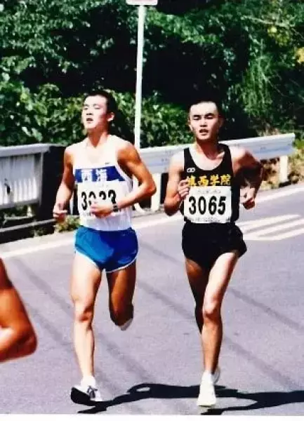 陸上競技で使用していたランシャツ