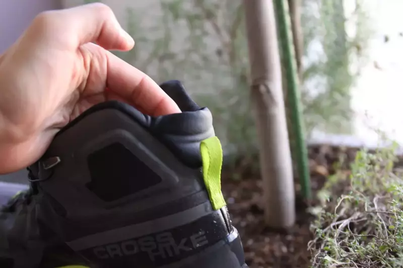 サロモン クロス ハイク ミッド ゴアテックスの特徴-アッパー