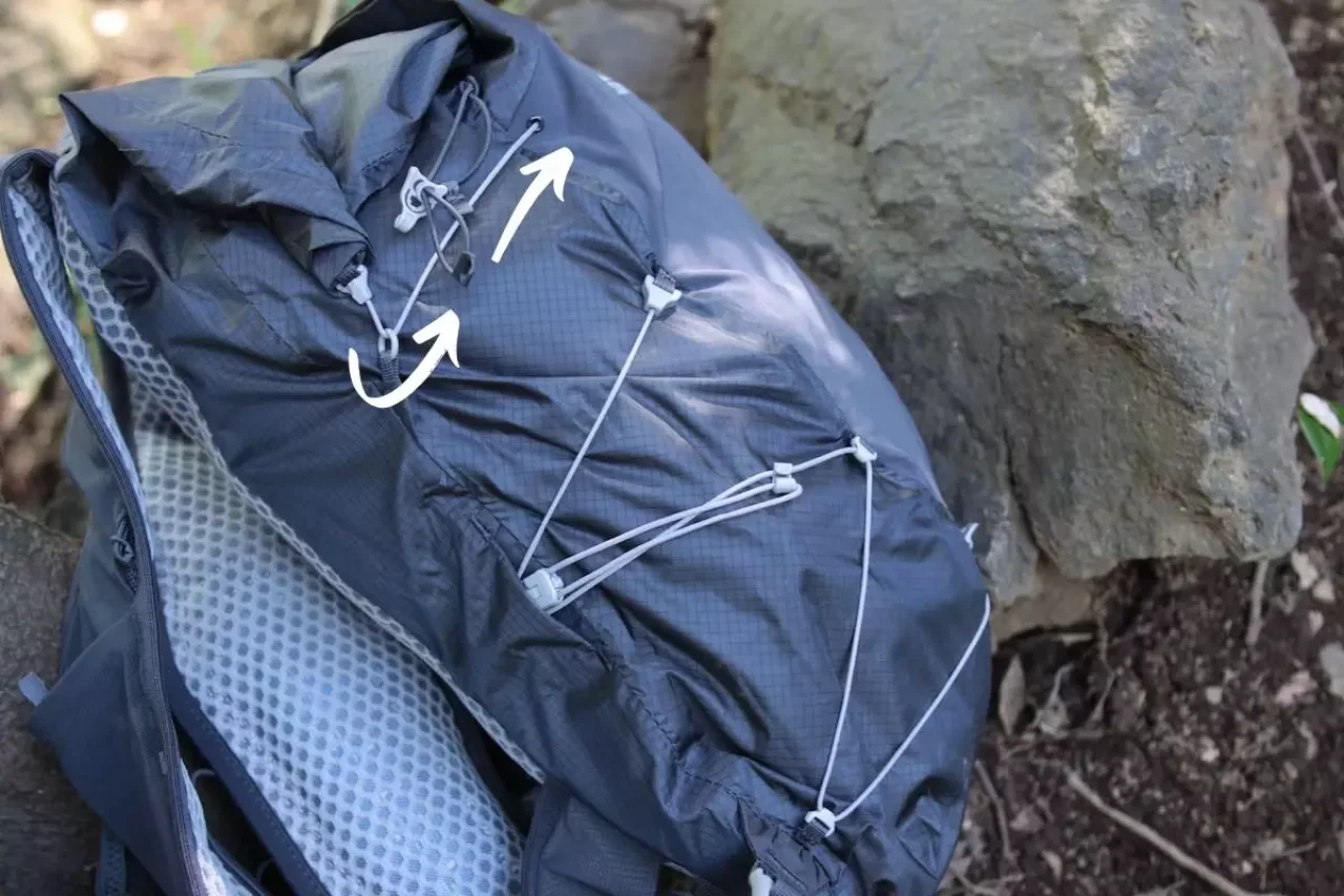 サロモン バックパックXAシリーズのコンプレッションとフィット感4