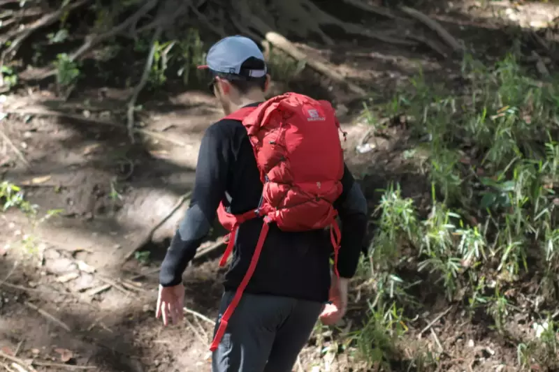 サロモン バックパックXAシリーズのコンプレッションとフィット感6