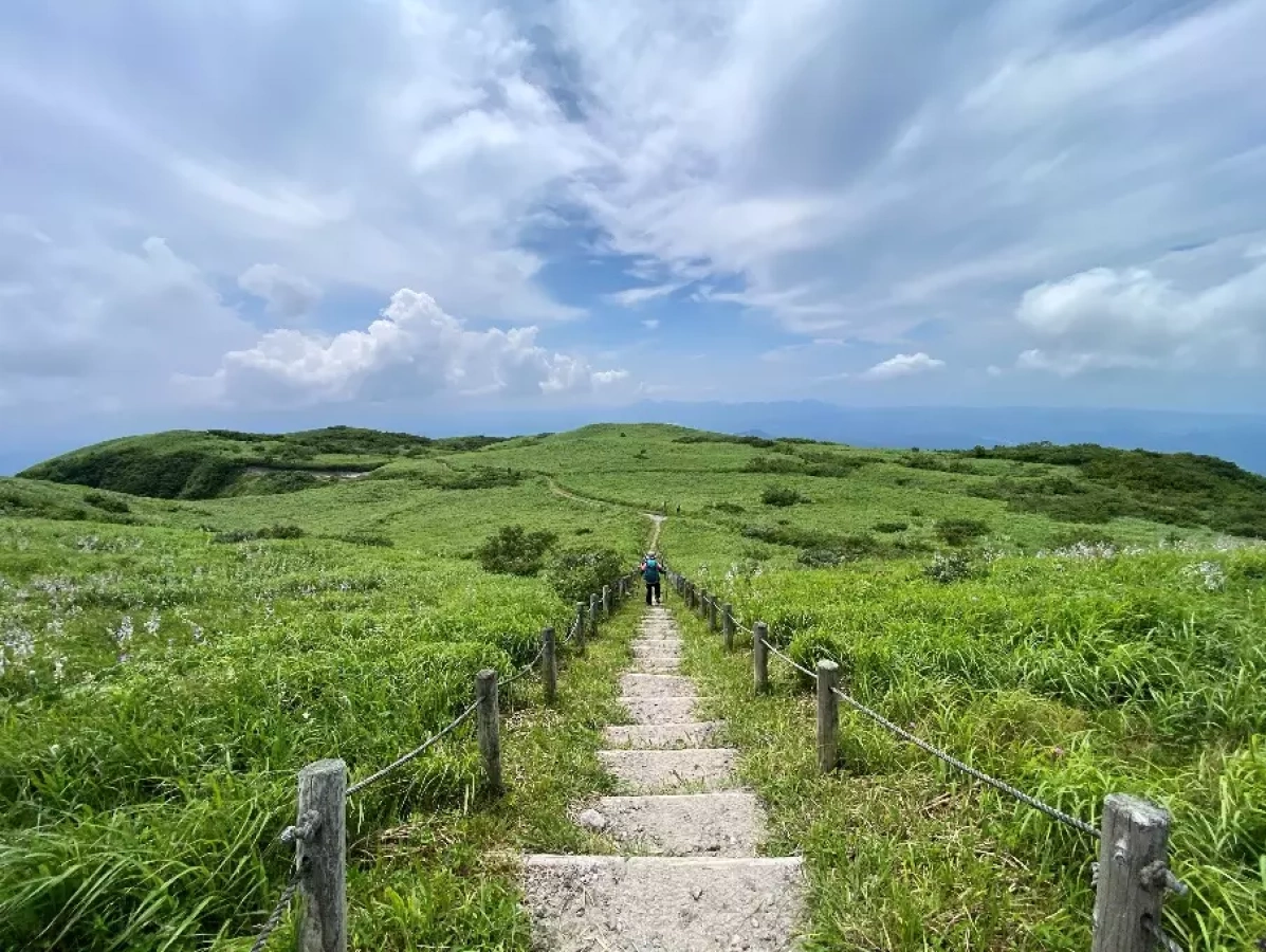 三瓶山登山-初心者も楽しめる登山ルート・縦走登山コースをレポート