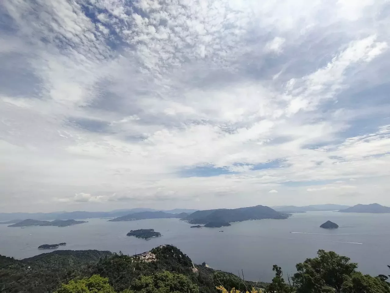 『紅葉谷コース』から登り『大聖院コース』を下りてくる登山コースを紹介