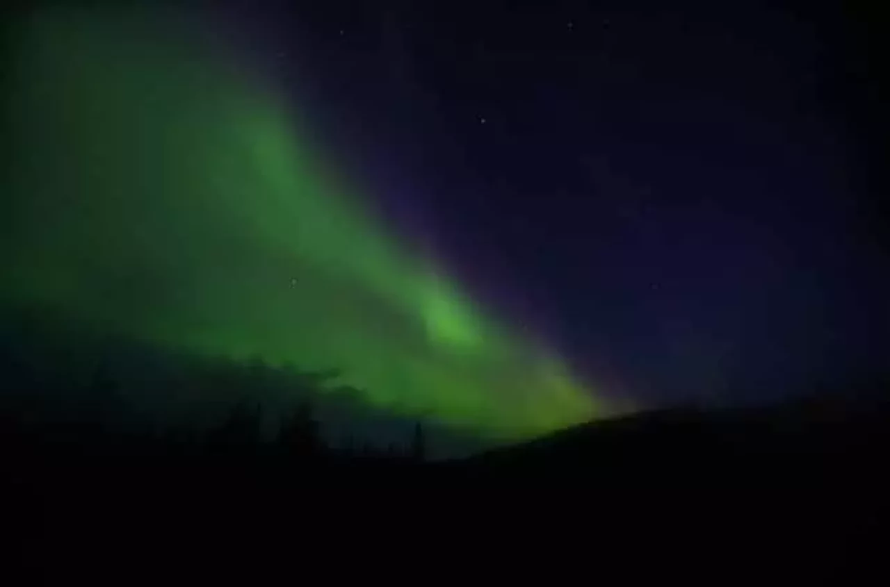 初めてオーロラを見た。涙がぽろぽろと流れ落ちた。