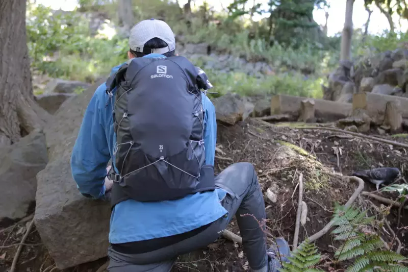 ファストパッカーといったアドベンチャーザックという側面より、ULザックとしての活用が特に面白くなってくるのがXA 35 SET