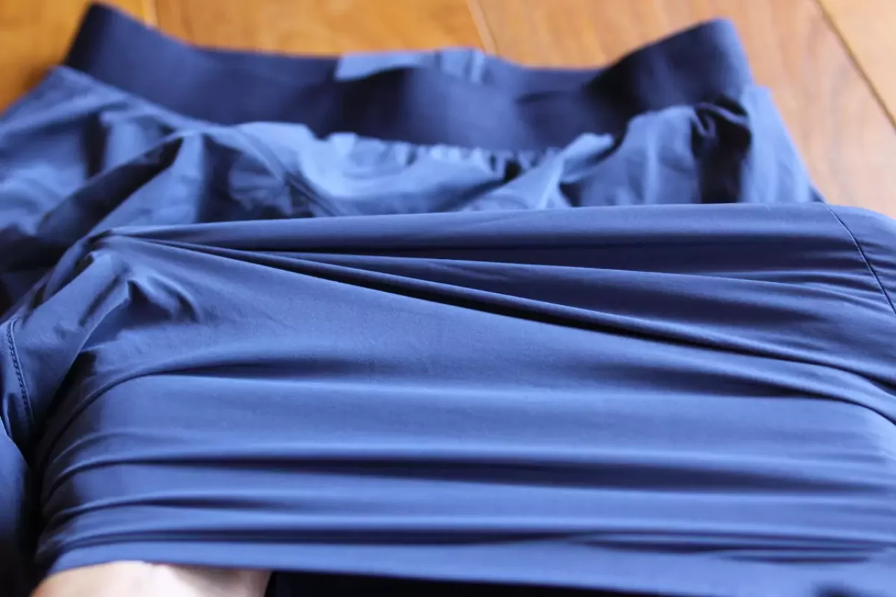 NORRONAビティホーントレイルランニングショーツのストレッチ性