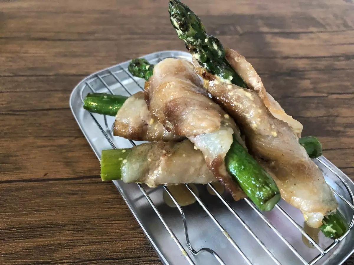 私の山ごはん-アスパラと豚バラ肉のマヨネーズジンジャーポーク