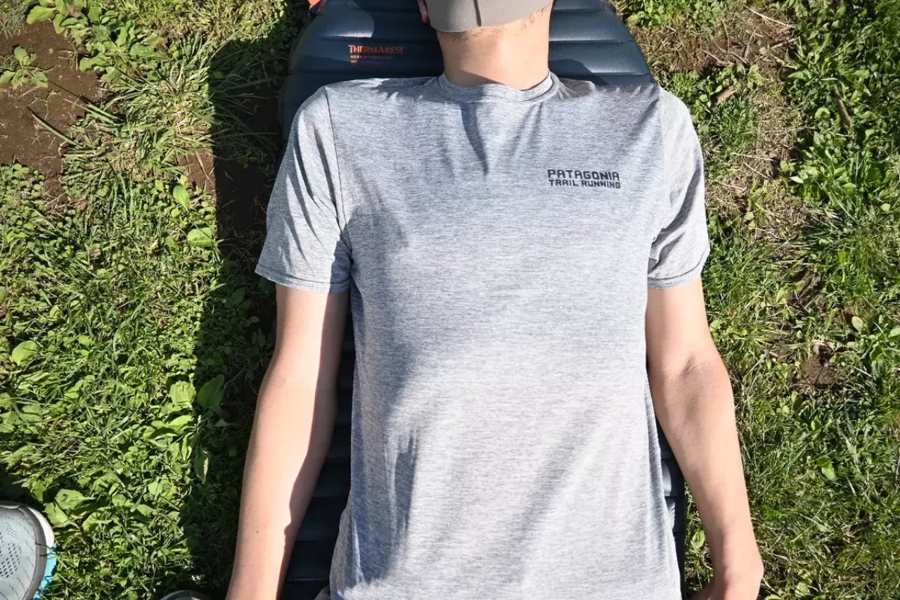 サーマレスト テントマット 寝心地