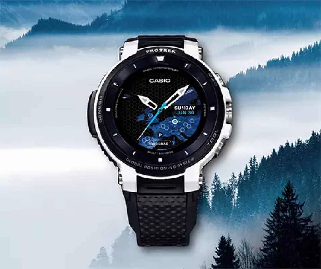 アウトドア向けリストデバイス“PRO TREK Smart”の限定ホワイトモデル